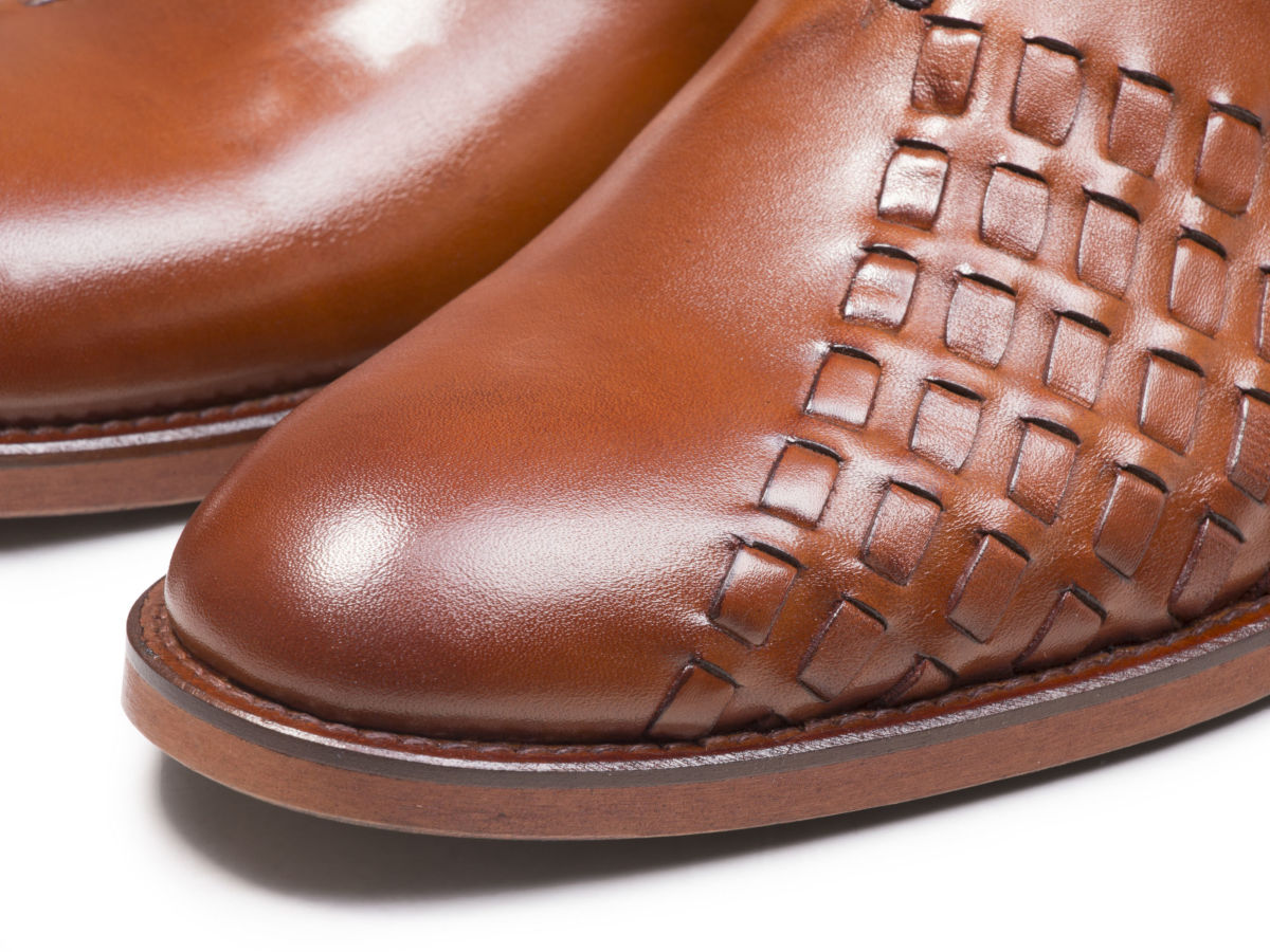 چرم بافته شده کفش مردانه مجلسی مدل دیبالا عسلی