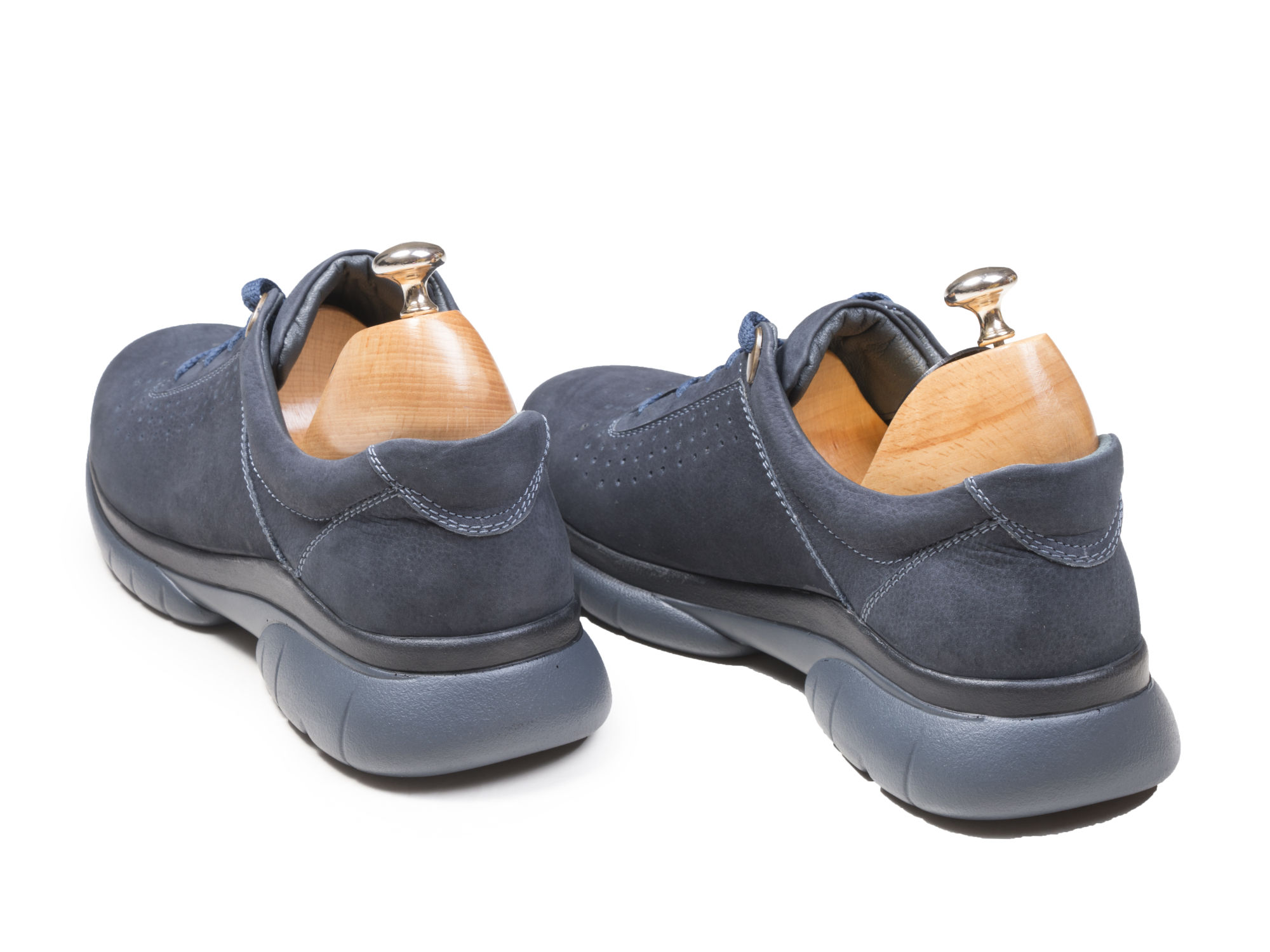کفش اسنیکرز مردانه با زیره نرم ای وی ای مدل لسکون