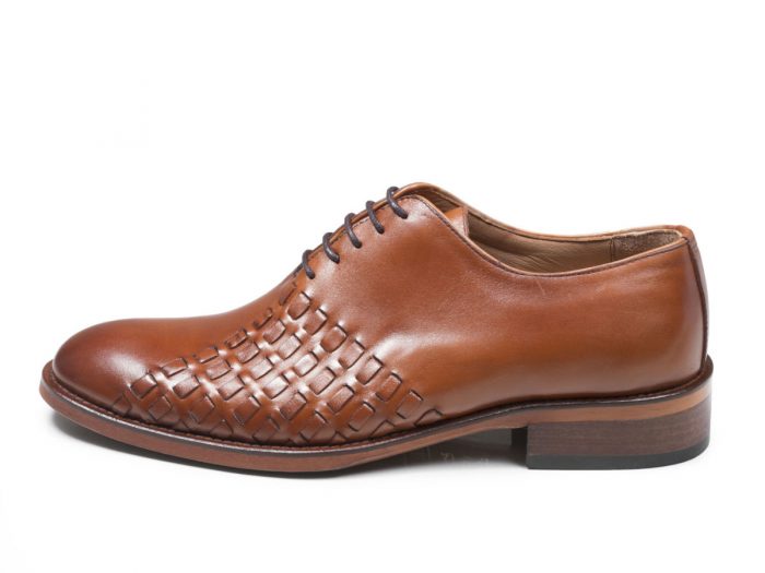 کفش مجلسی مردانه مدل دیبالا رنگ عسلی