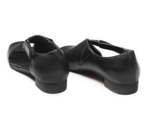 کفش تخت زنانه سگکدار رنگ سیاه مدل بیندا